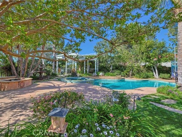 17816 Tuscan Drive, Granada Hills (los Angeles) CA 91344