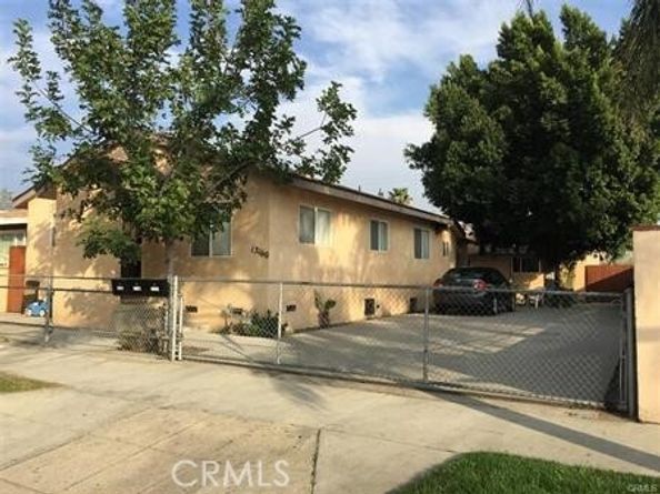 13160 Carl Street, Pacoima (los Angeles) CA 91331