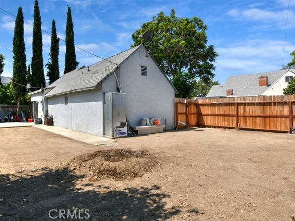 5634 Camellia Avenue, North Hollywood (los Angeles) CA 91601