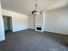 7551 Jordan Avenue 405, Canoga Park (los Angeles) CA 91303