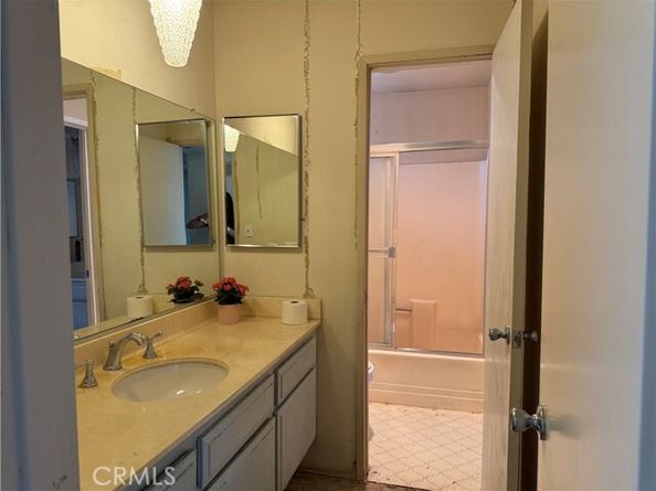 9025 Willis Avenue 141, Panorama City (los Angeles) CA 91402