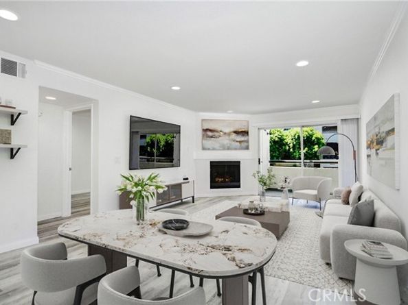 5525 Canoga Avenue 129, Woodland Hills (los Angeles) CA 91367