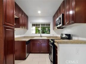 5525 Canoga Avenue 129, Woodland Hills (los Angeles) CA 91367