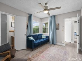 8439 Etiwanda Avenue, Northridge (los Angeles) CA 91325