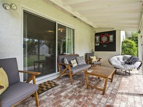 8439 Etiwanda Avenue, Northridge (los Angeles) CA 91325