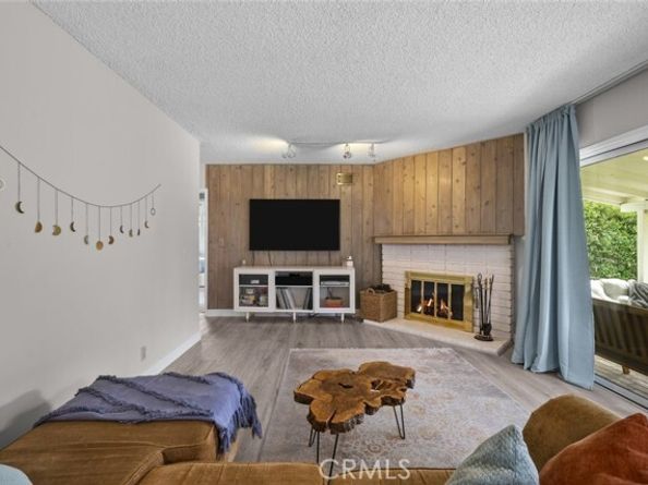 8439 Etiwanda Avenue, Northridge (los Angeles) CA 91325
