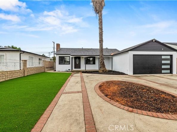 8831 Tyrone Avenue, Panorama City (los Angeles) CA 91402