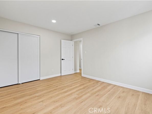 8831 Tyrone Avenue, Panorama City (los Angeles) CA 91402