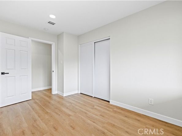8831 Tyrone Avenue, Panorama City (los Angeles) CA 91402