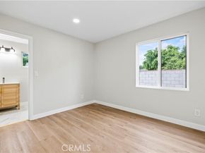 8831 Tyrone Avenue, Panorama City (los Angeles) CA 91402