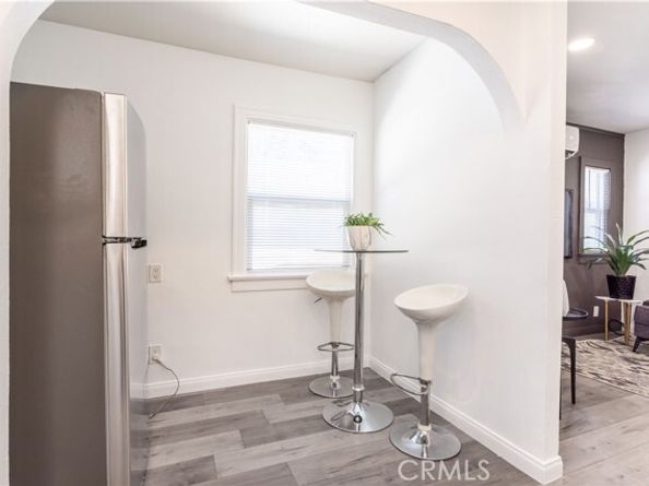 6113 Vesper Avenue, Van Nuys (los Angeles) CA 91411