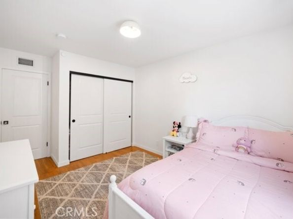7801 Kelvin Avenue, Winnetka (los Angeles) CA 91306