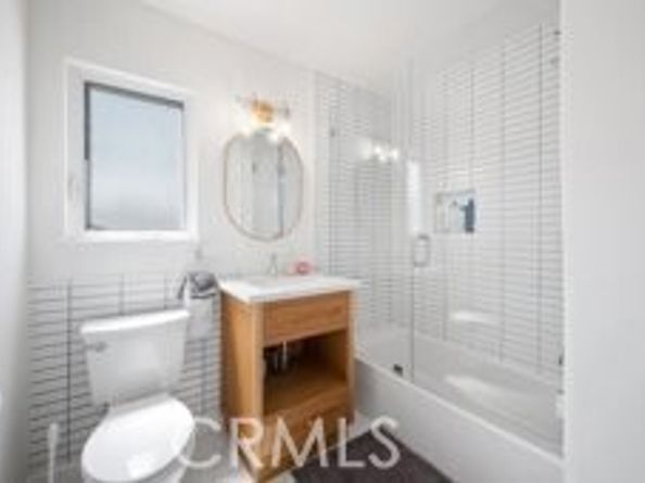 7801 Kelvin Avenue, Winnetka (los Angeles) CA 91306
