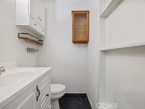 6339 Riverton Avenue, North Hollywood (los Angeles) CA 91606