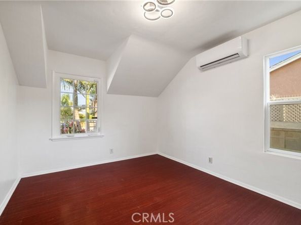 6339 Riverton Avenue, North Hollywood (los Angeles) CA 91606