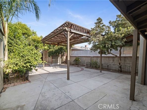 6339 Riverton Avenue, North Hollywood (los Angeles) CA 91606