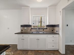 6339 Riverton Avenue, North Hollywood (los Angeles) CA 91606