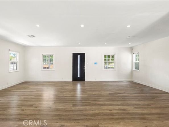 5619 Bellingham Avenue, Valley Village CA 91607