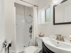 5619 Bellingham Avenue, Valley Village CA 91607