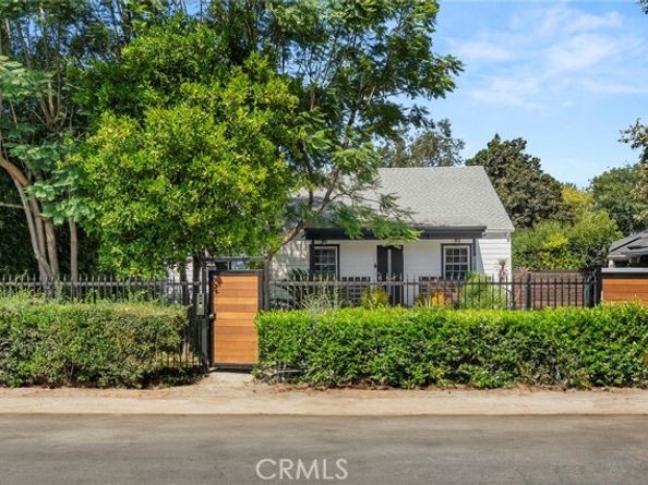 5619 Bellingham Avenue, Valley Village CA 91607