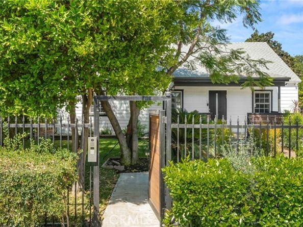 5619 Bellingham Avenue, Valley Village CA 91607