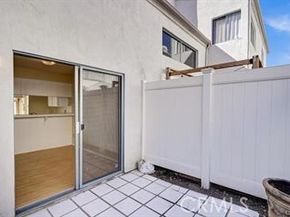 16857 San Fernando Mission Boulevard 7, Granada Hills (los Angeles) CA 91344