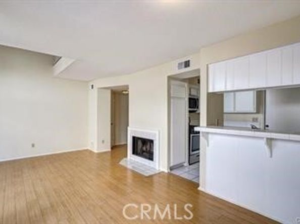 16857 San Fernando Mission Boulevard 7, Granada Hills (los Angeles) CA 91344