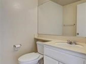 16857 San Fernando Mission Boulevard 7, Granada Hills (los Angeles) CA 91344