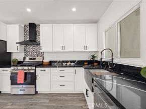 6616 Vesper Avenue, Van Nuys (los Angeles) CA 91405