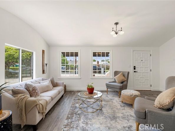 6616 Vesper Avenue, Van Nuys (los Angeles) CA 91405