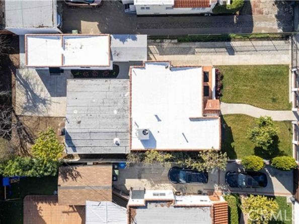 6616 Vesper Avenue, Van Nuys (los Angeles) CA 91405