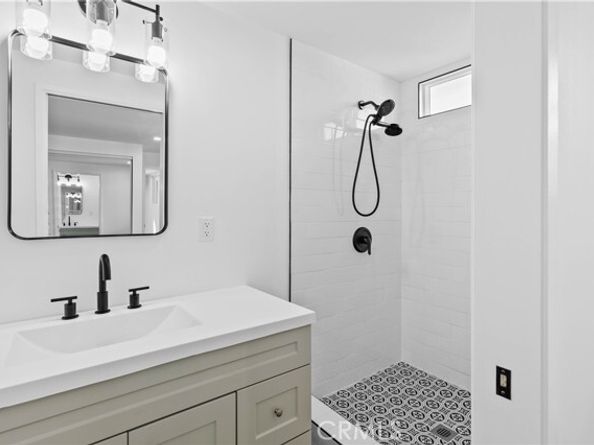 6616 Vesper Avenue, Van Nuys (los Angeles) CA 91405