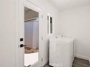 6616 Vesper Avenue, Van Nuys (los Angeles) CA 91405