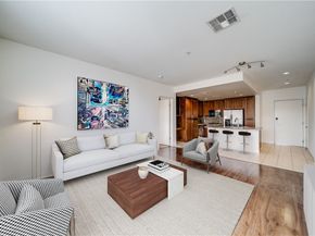 21301 Erwin Street 303, Woodland Hills (los Angeles) CA 91367