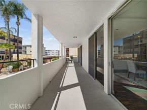 5339 Newcastle Avenue 112, Encino (los Angeles) CA 91316