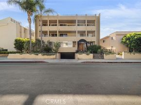 5339 Newcastle Avenue 112, Encino (los Angeles) CA 91316