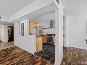 5339 Newcastle Avenue 112, Encino (los Angeles) CA 91316