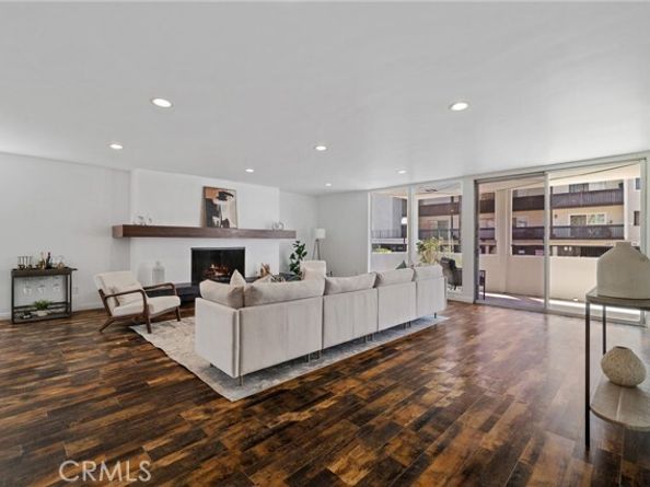 5339 Newcastle Avenue 112, Encino (los Angeles) CA 91316