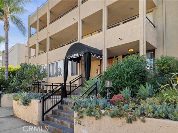 5339 Newcastle Avenue 112, Encino (los Angeles) CA 91316