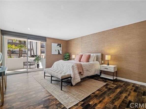 5339 Newcastle Avenue 112, Encino (los Angeles) CA 91316