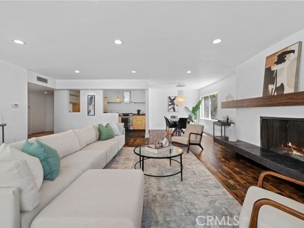 5339 Newcastle Avenue 112, Encino (los Angeles) CA 91316