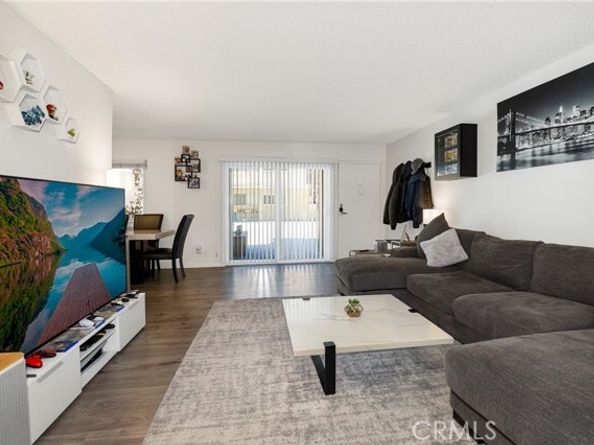 10757 Hortense Street 102, North Hollywood (los Angeles) CA 91602