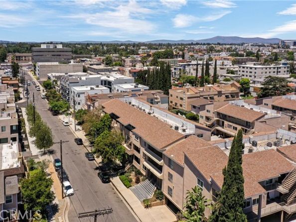 10757 Hortense Street 102, North Hollywood (los Angeles) CA 91602