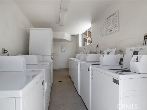 10757 Hortense Street 102, North Hollywood (los Angeles) CA 91602