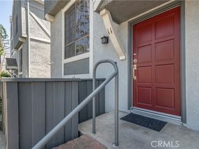 18100 Burbank Boulevard 11, Tarzana (los Angeles) CA 91356