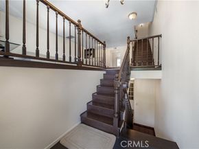 18100 Burbank Boulevard 11, Tarzana (los Angeles) CA 91356