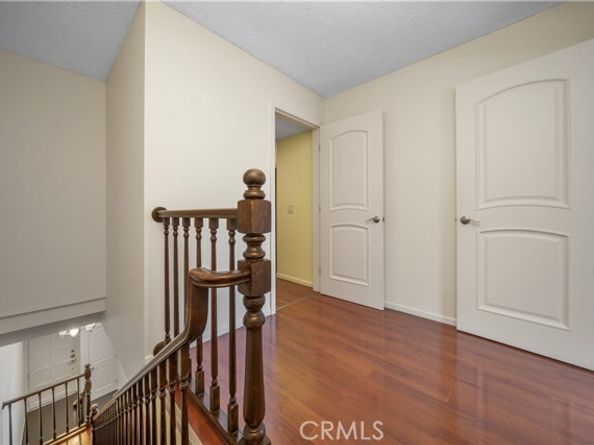 18100 Burbank Boulevard 11, Tarzana (los Angeles) CA 91356