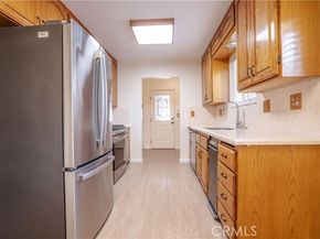 11018 Woodley, Granada Hills (los Angeles) CA 91344