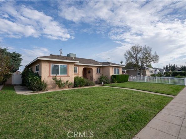 11018 Woodley, Granada Hills (los Angeles) CA 91344