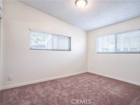 11018 Woodley, Granada Hills (los Angeles) CA 91344